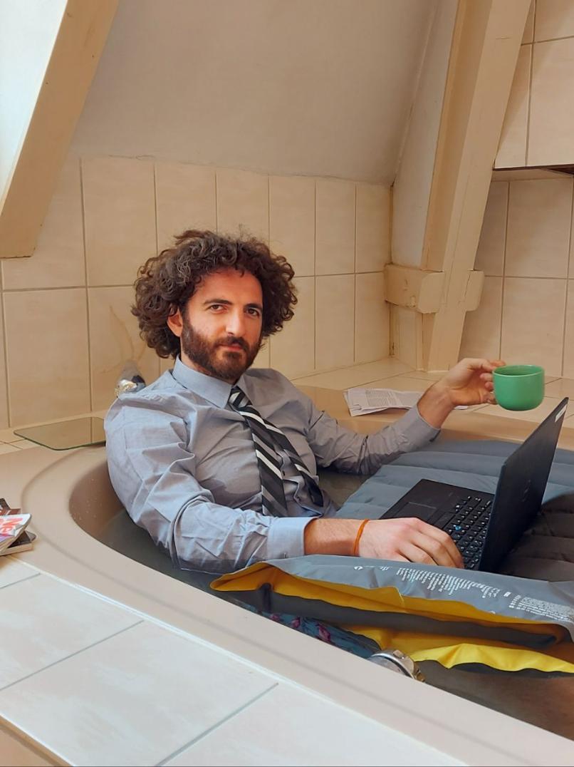 Nodar in his home office